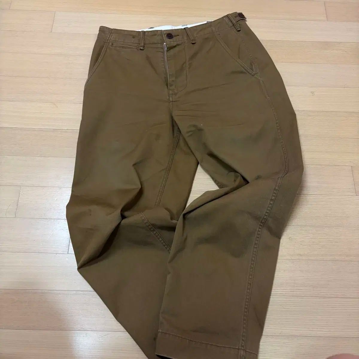 カーキス khakis ウォッシュド チノ パンツ ブラウン s