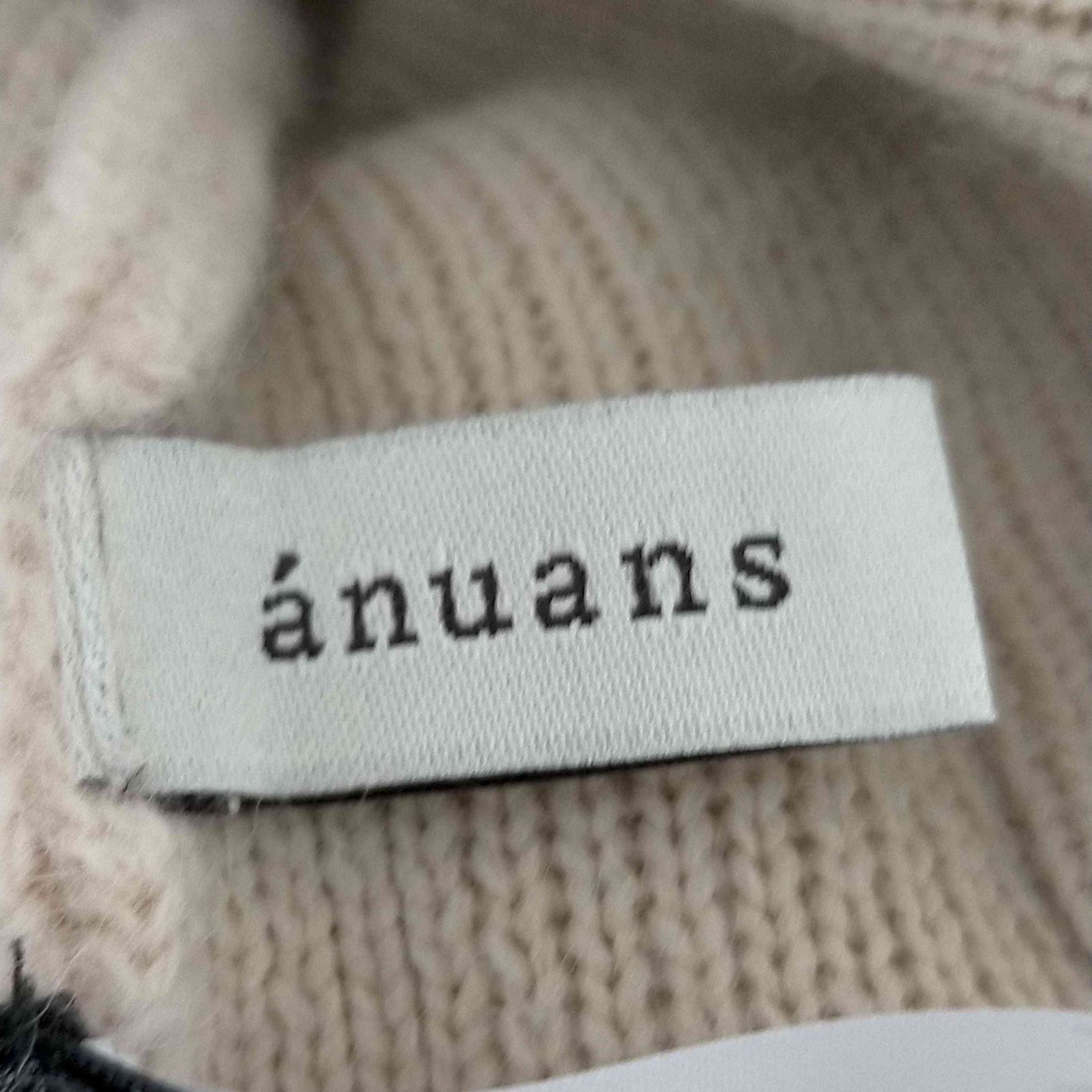 アニュアンス anuans ラクーンブレンドノーカラーニット