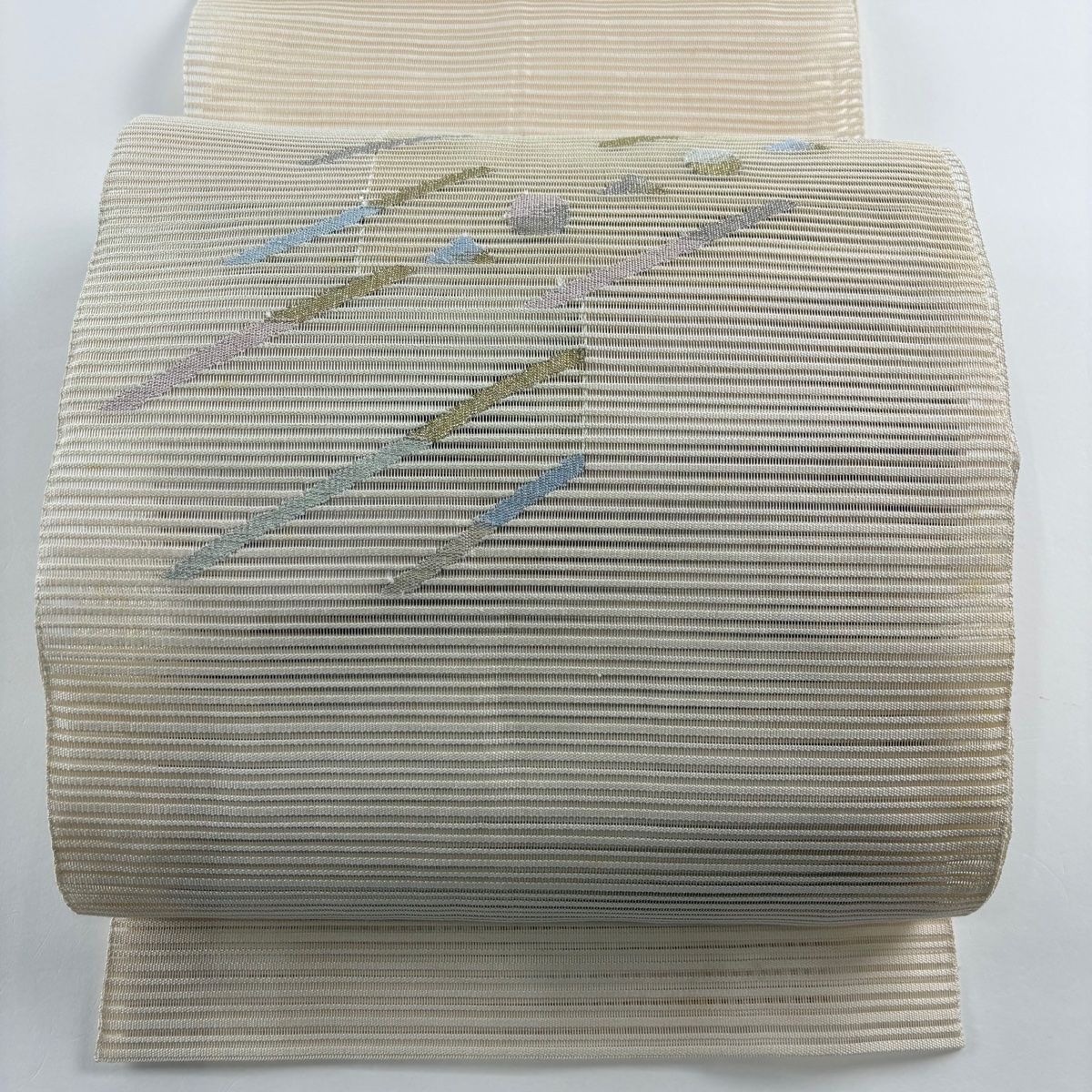 ★専用★美品 名古屋帯 夏帯 夏 絽 黒 植物文 金糸 長さ3ｍ54㎝ お洒落 名古屋帯 秀品 夏帯 絽 八寸名古屋帯 松葉仕立て 幾何学模様 金