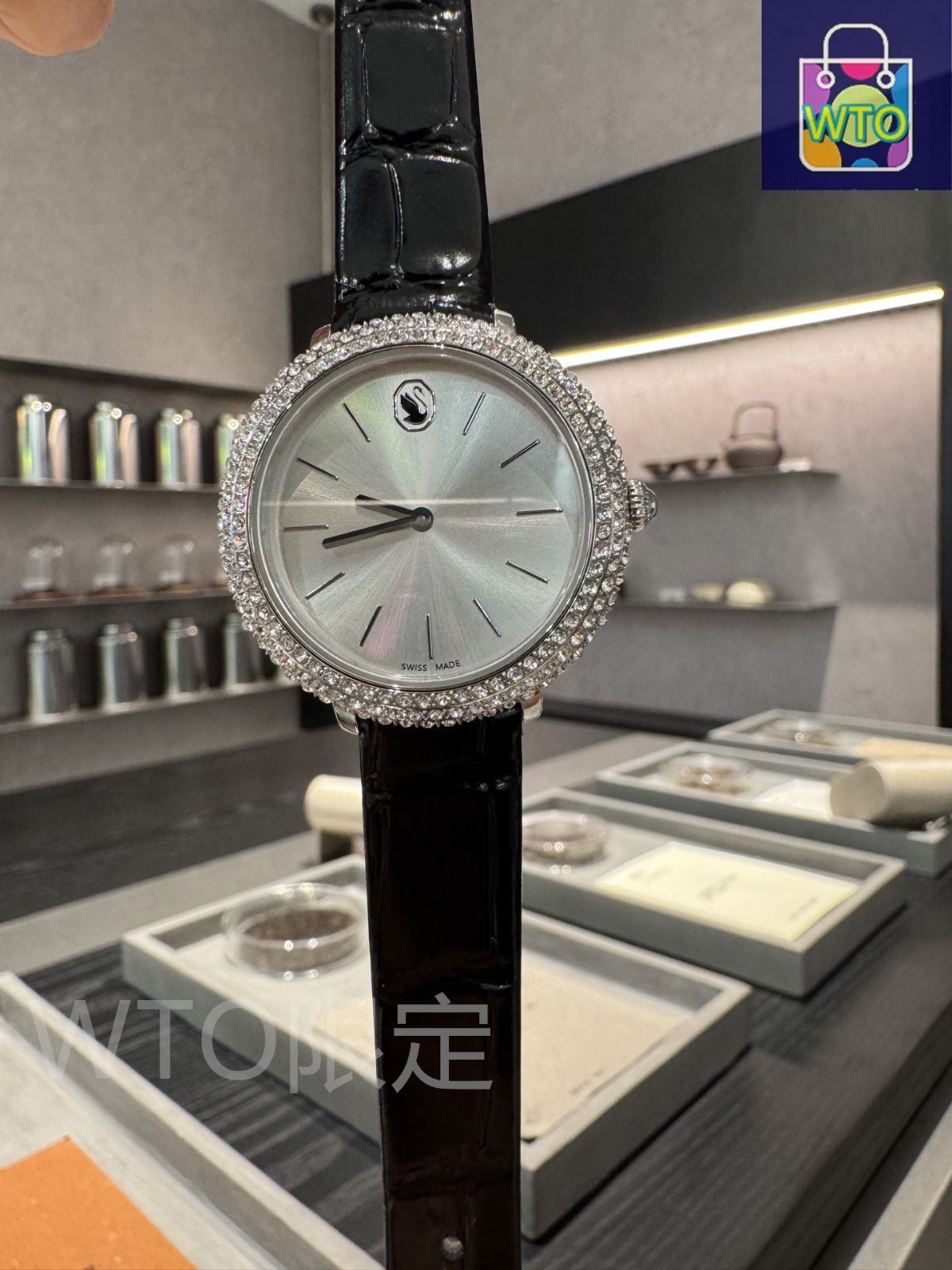 【SALE】スワロフスキー 時計(箱無し) SWAROVSKI（腕時計）のフリマアイテム一覧