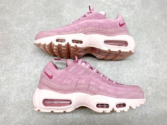 NIKE（ナイキ）WMNS AIR MAX 95 SE SAKURA fireberry ウィメンズ エア