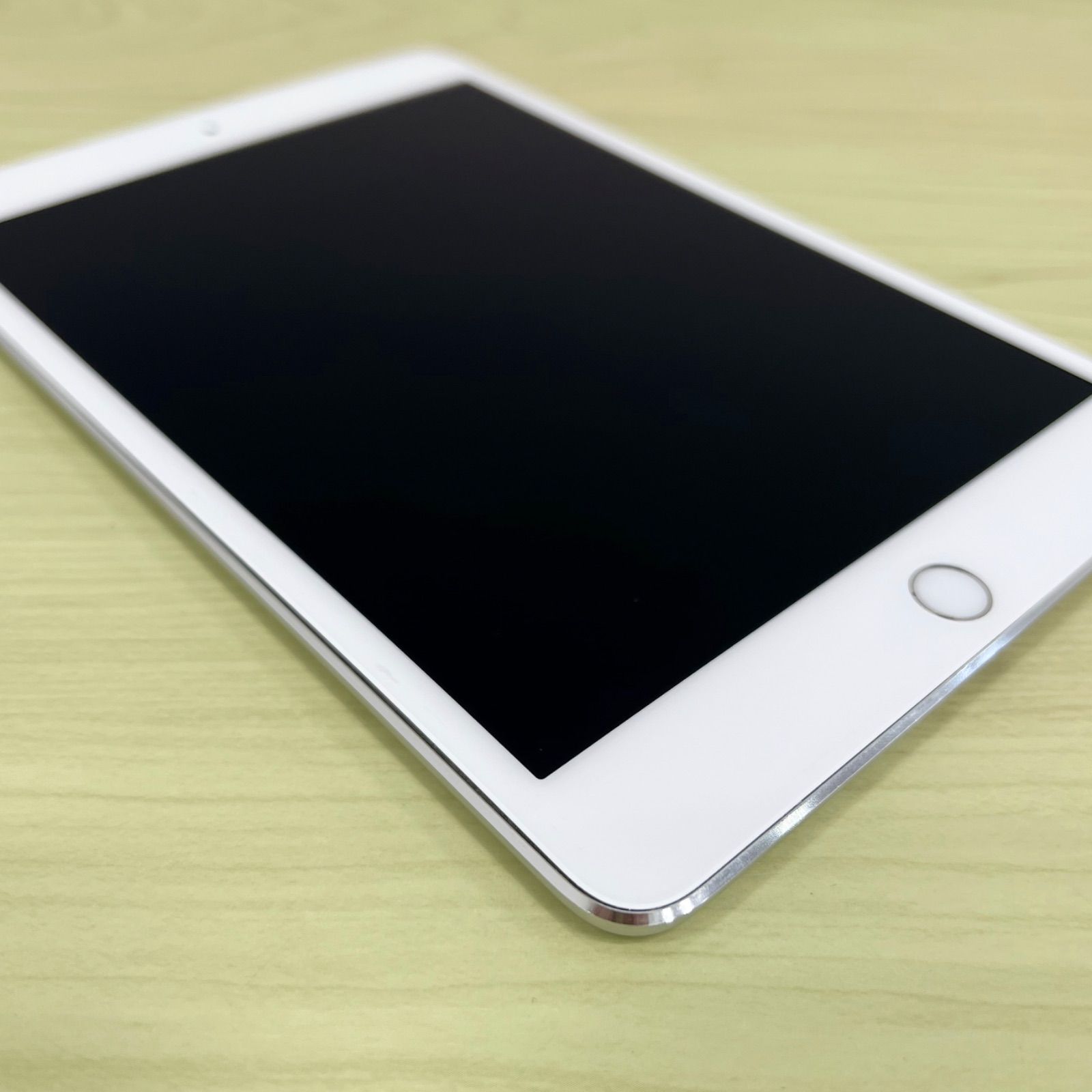 iPad mini 4 32GB セルラーモデル Apple購入 美品 ケース付 iPad mini