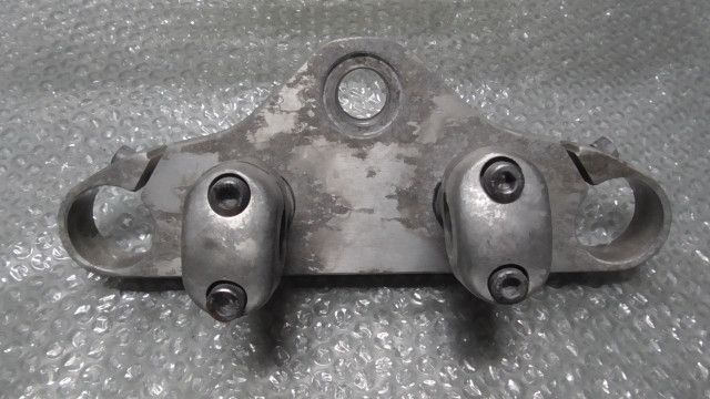 ドラッグスター400　VH01J-028xxx　の　トップブリッジ:#1715215331