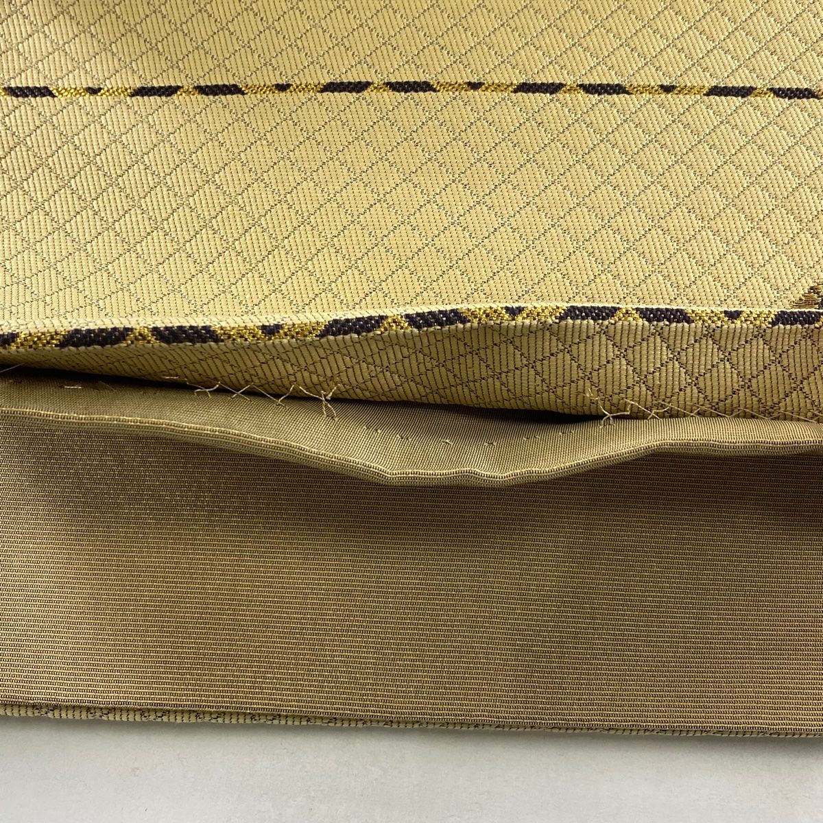 ベージュ 六通
