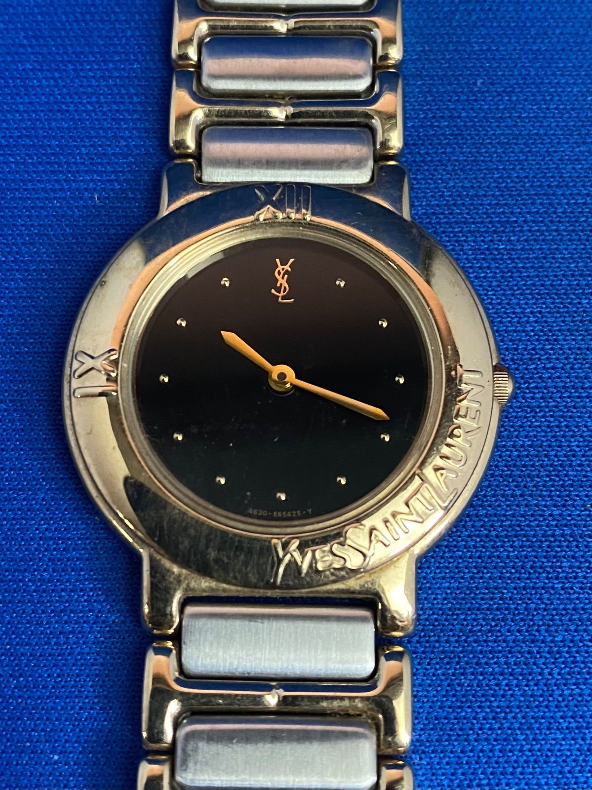 美品 イヴサンローラン YVESSAINTLAURENT メンズ腕時計 F917 イヴ・サン・ローラン シチズン ボーイズ？ クオーツ 4620