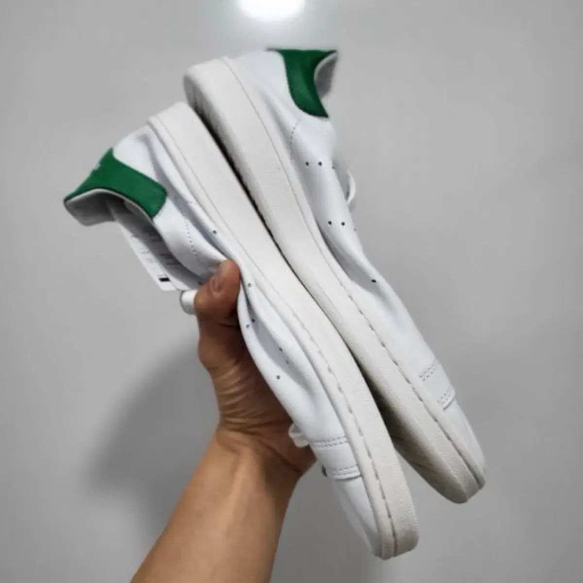 adidas アディダス