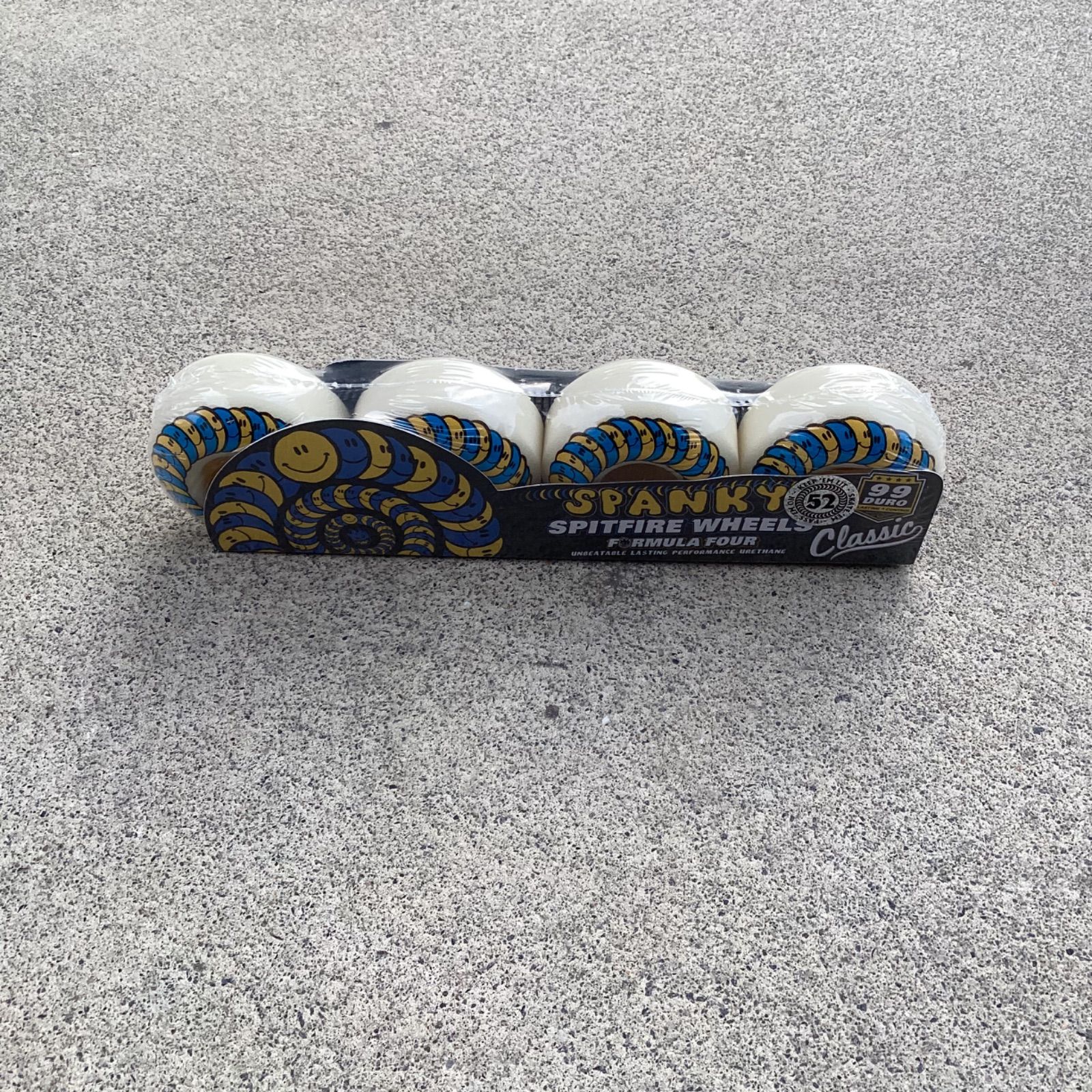 ムラサキパーク公式】SPITFIRE FORMULA FOUR PRO SPANKY HAPPY CLASSIC