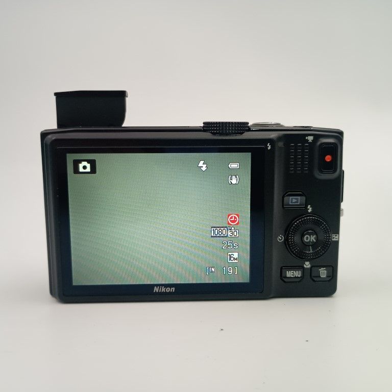 超美品 COOLPIX S8200 ノーブルブラック 即日発送 デジカメ Nikon