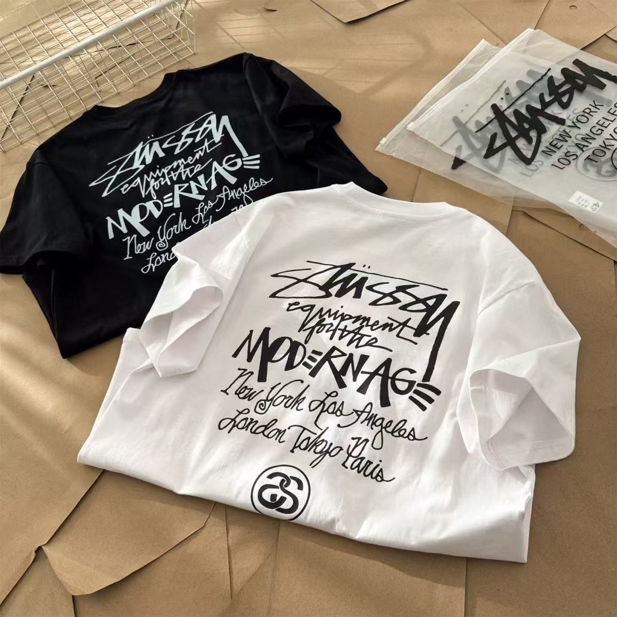 国内発送 送料関税込 STUSSY MODERN AGE TEE ロゴ Tシャツ 半袖 国内発送 送料関税込 STUSSY MODERN AGE TEE ロゴ Tシャツ 半袖