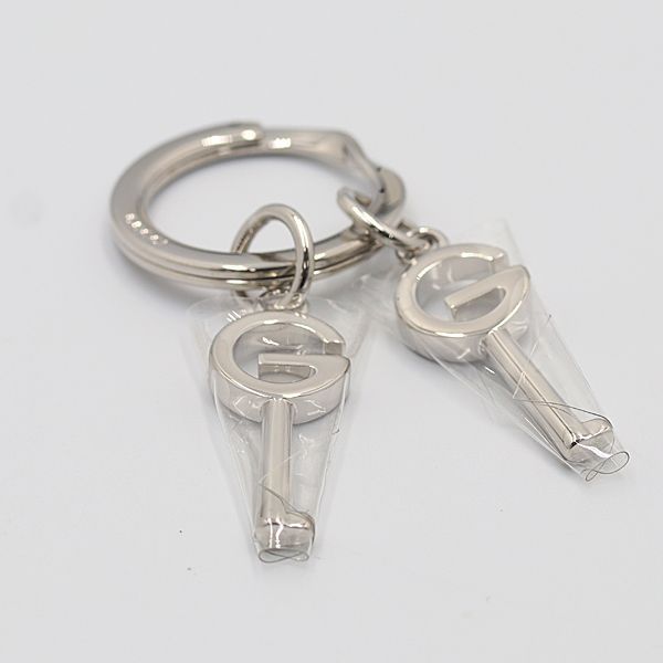 箱付き 美品 グッチ キーホルダー/キーリング Gロゴ 鍵 シルバー