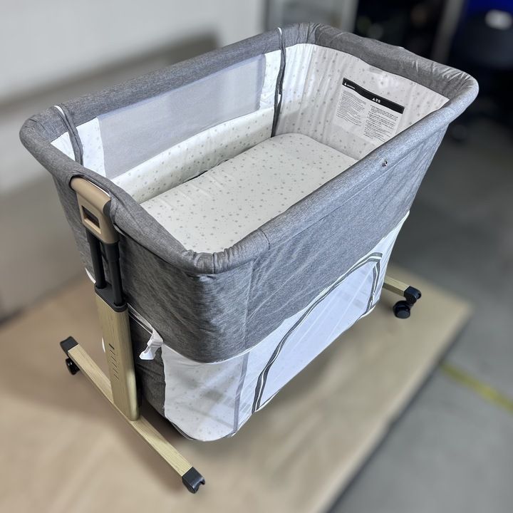 ベビーベッド