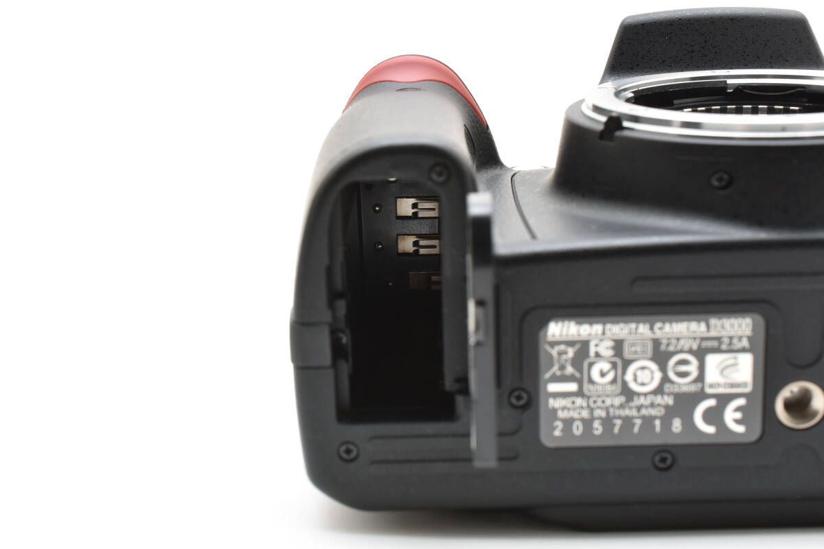 美品 NIKON ニコン D3000 デジタル ボディ M143 Amazon | Nikon デジタル一眼レフカメラ D3000 ボディ D3000