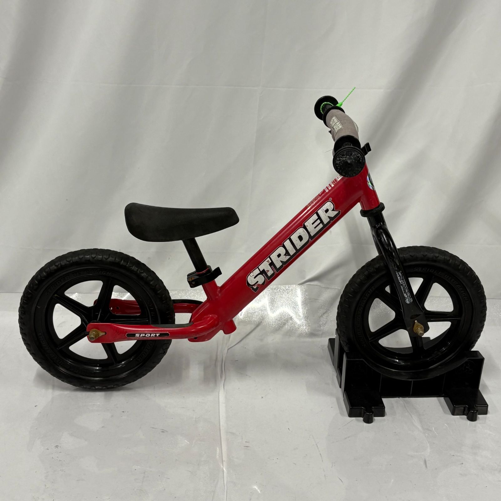 大人気　STRIDER SPORT ストライダースポーツ12　 日本正規品 Amazon.co.jp: ストライダー スポーツモデル (STRIDER Sport) 12