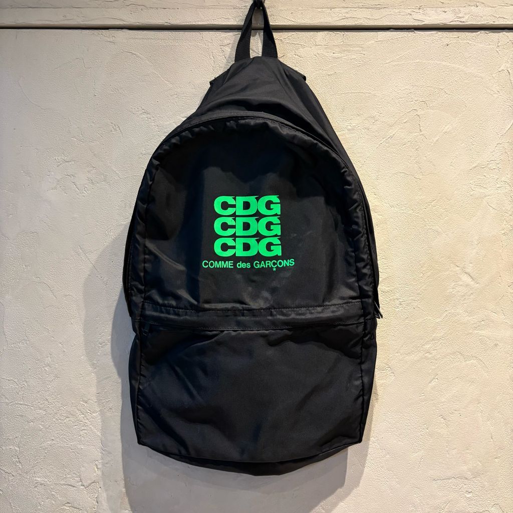 CDG COMME des GARCONS シーディージーコムデギャルソン back