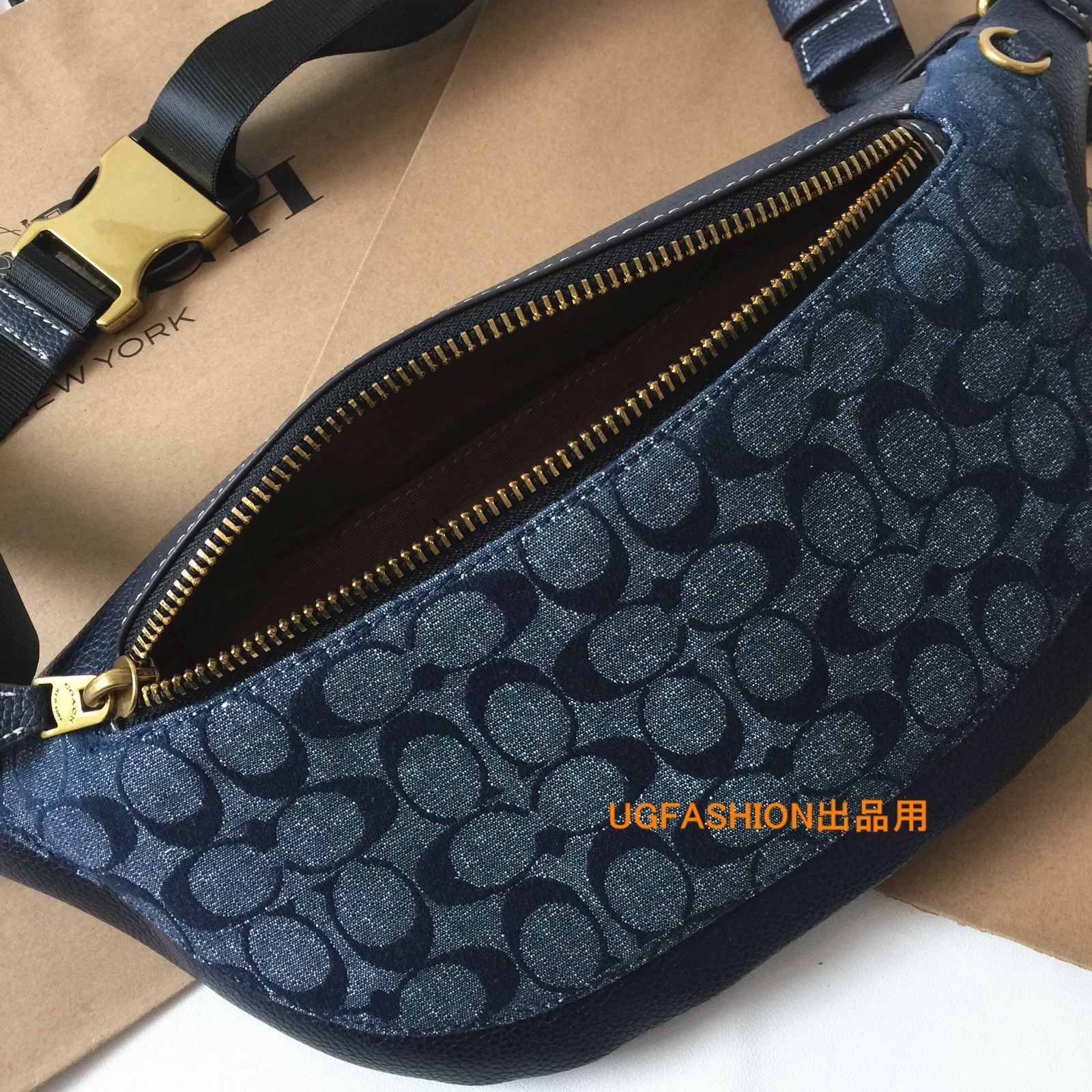 ＜コーチバッグ＞COACH/コーチバッグ CG994 デニム ボディーバッグ ベルトバッグ ウエストバッグ メンズ　クロスボディー ショルダーバッグ アウトレット品 紙袋付属　新品未使用