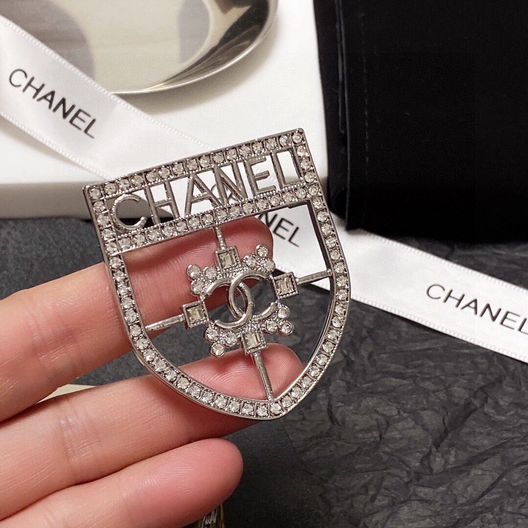 【甘辛デザインで胸元輝く♪】CHANEL ブローチ brandshop-cantabile_19-0050