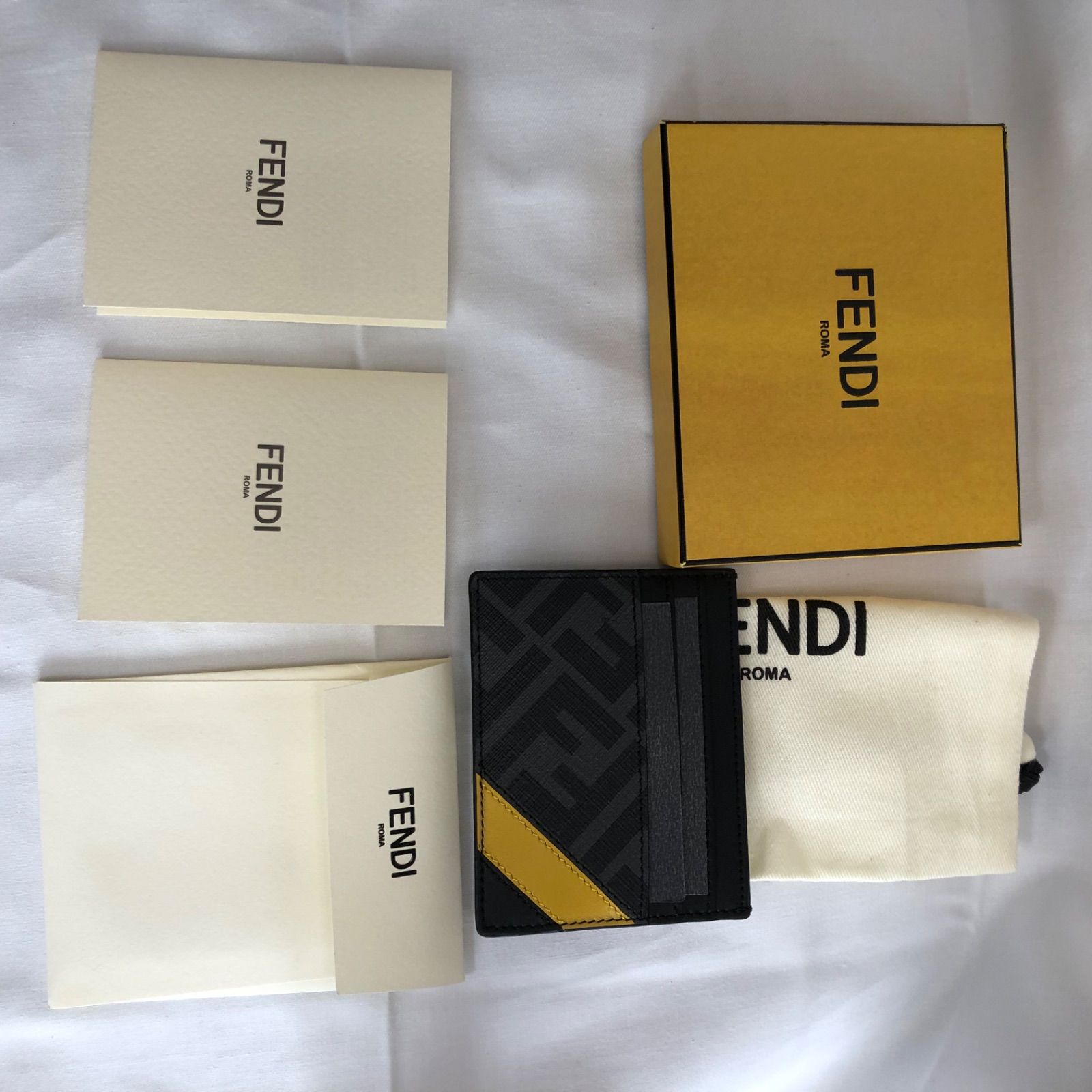 ⭐️未使用品⭐️FENDI フェンディ カードケース 名刺入れ