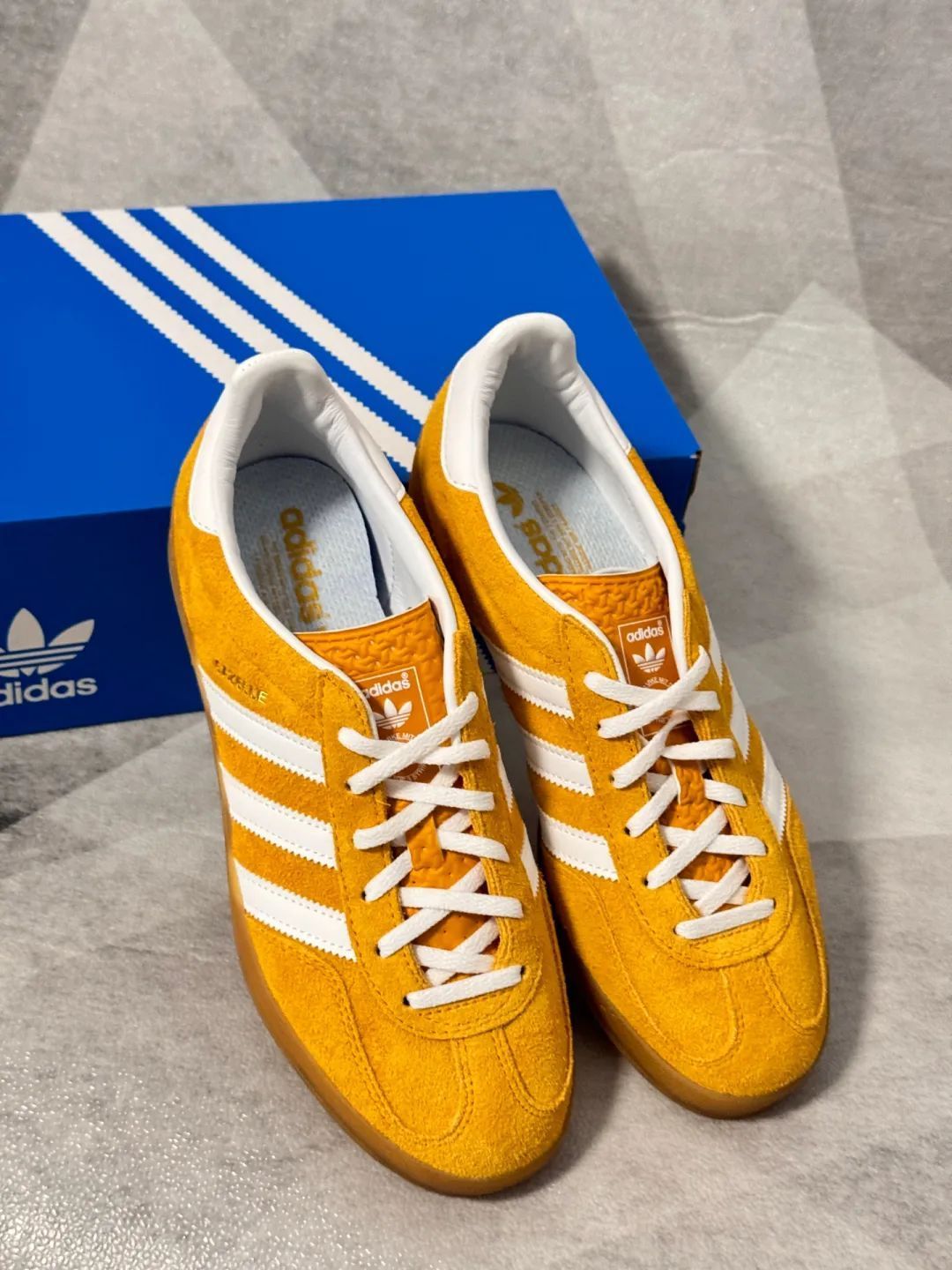 新品 Adidas Gazelle Indoor Trainers HQ8716 スニーカー 男女兼用 新品アディダス