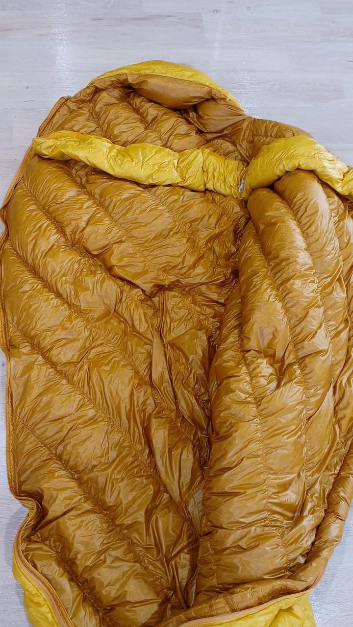 MONT-BELL ダウンシュラフ DOWN HUGGER 800 2 MONT-BELL Down Hugger 800 2 Down Sleeping Bag