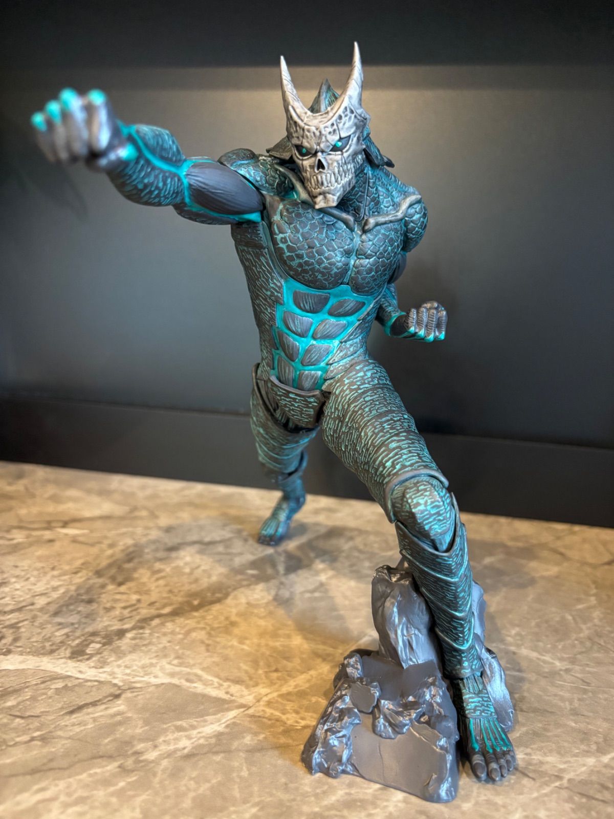 怪獣8号 Grandista フィギュア リペイント - メルカリ