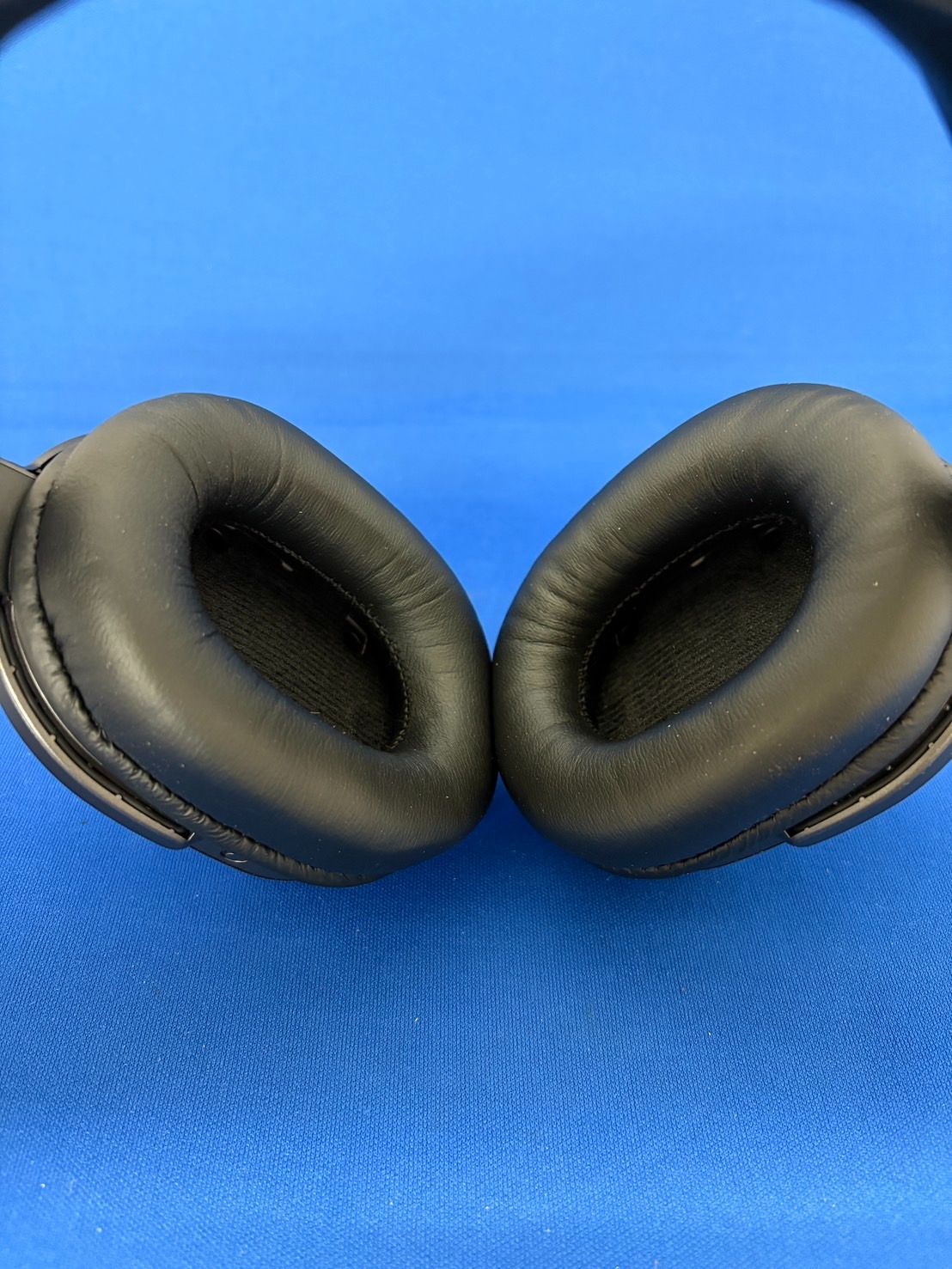 デジタルワイヤレスサラウンドヘッドホン RP-WF70H