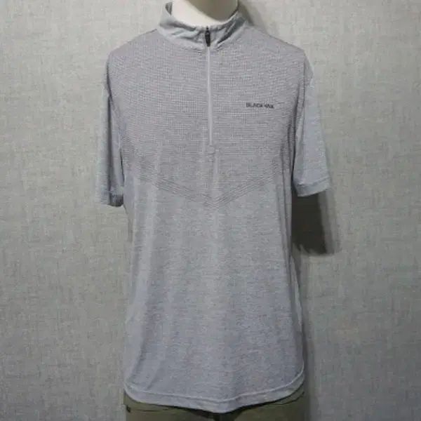 M9755 BLACK YAK(ブラックヤク) メンズ 100 サイズ グレー ハーフジップ 半袖Tシャツ