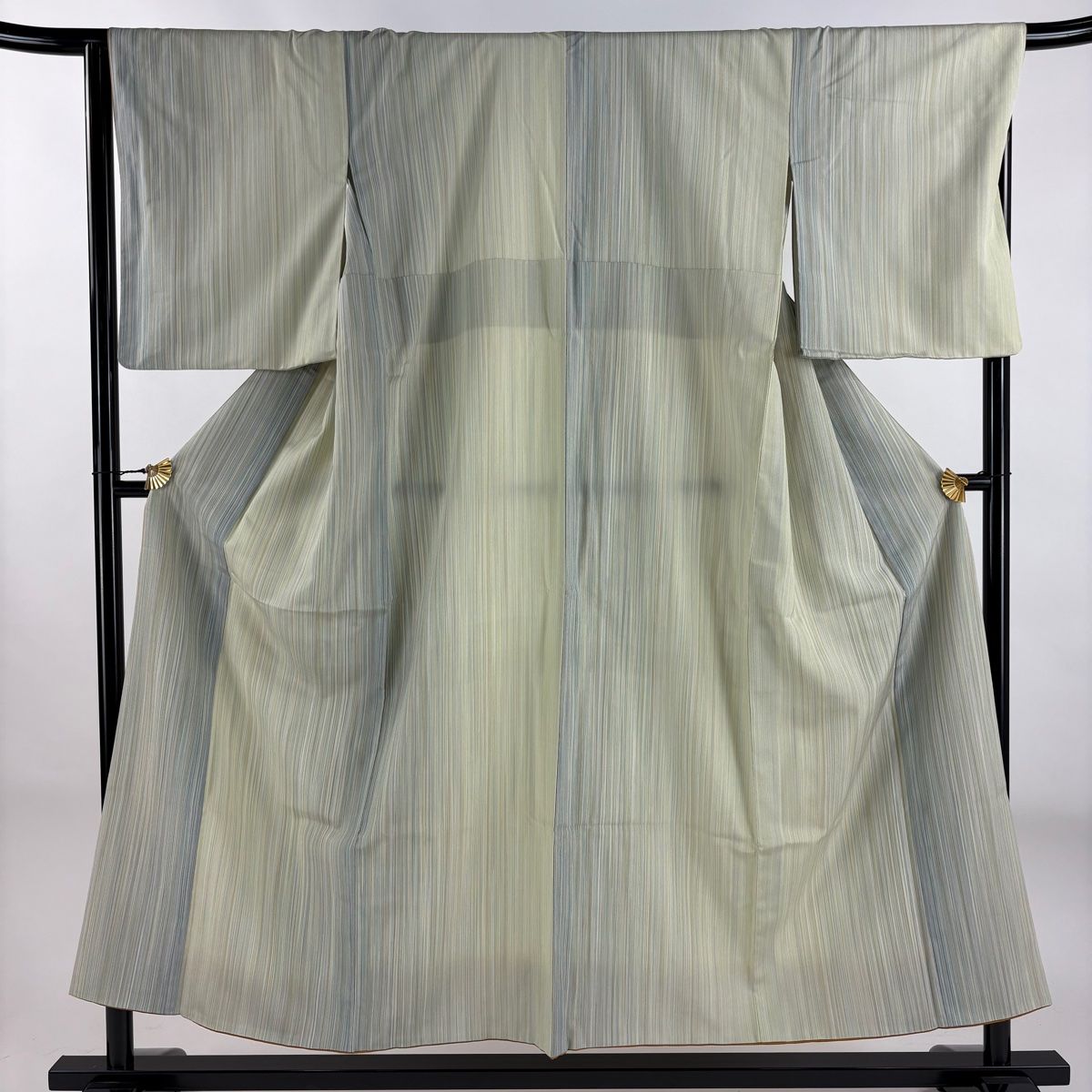 紬 身丈155cm 裄丈67cm M 袷 やまと 縞 薄緑 正絹 秀品