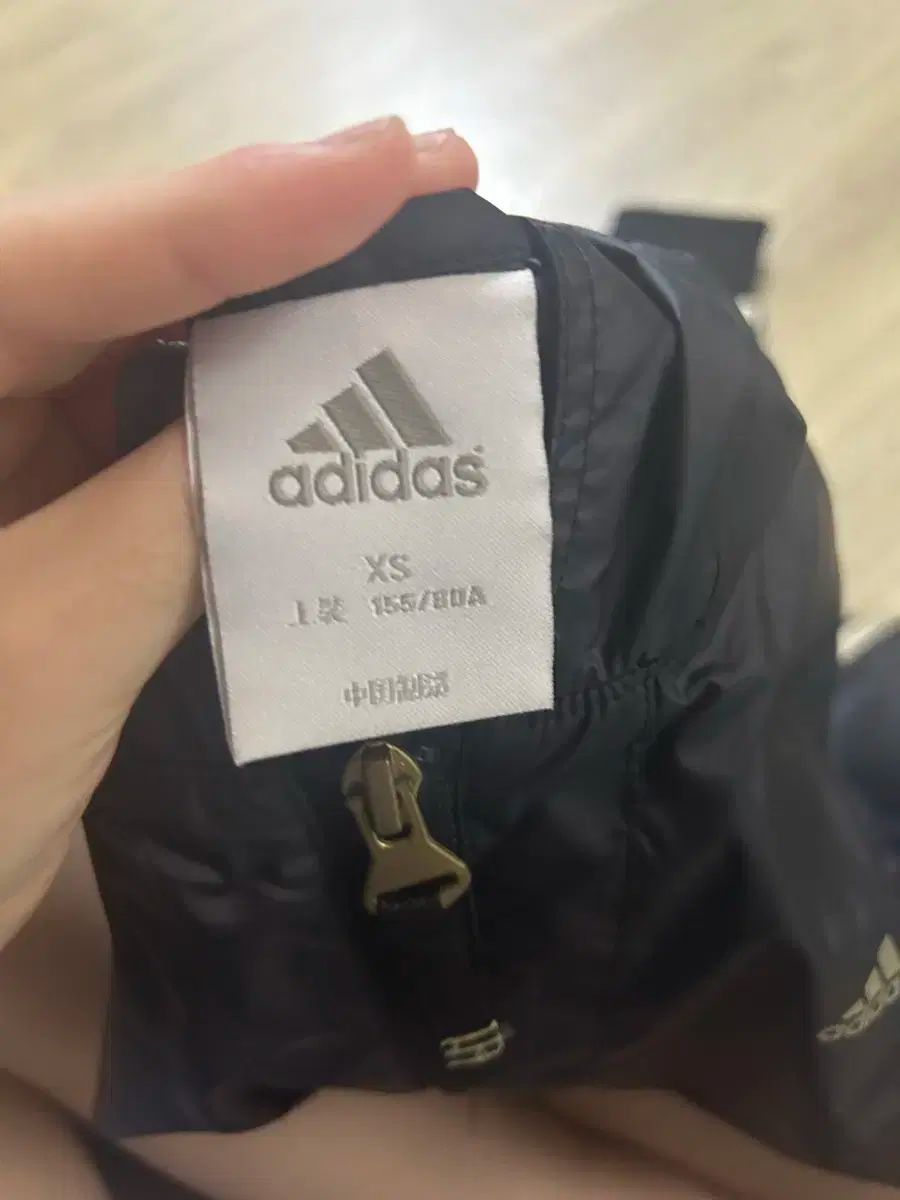 adidas アディダス 検査 ウィンドブレーカー xs