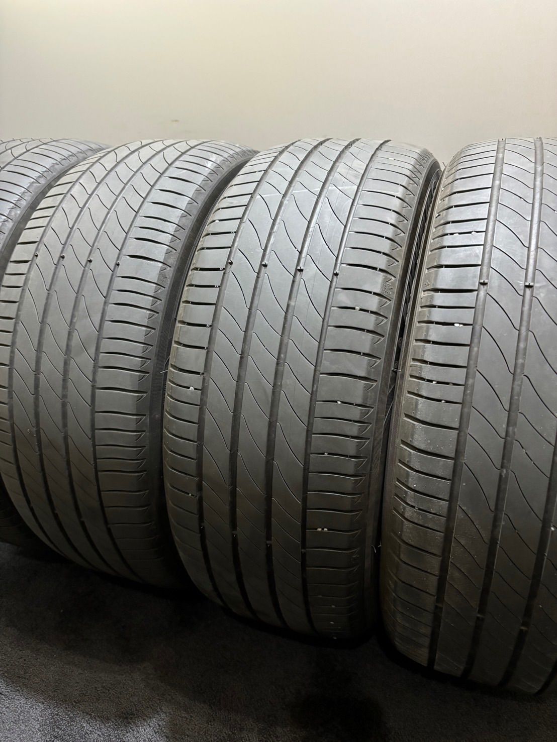 MICHELIN PRIMACY 3ST 215/55R17 17インチ 夏タイヤ 4本 20年製 バリ溝 ヴェゼル オデッセイ エスティマ エスクード ジューク等　(KTM542) MICHELIN PRIMACY3 ST 215/55R17 17インチ 夏タイヤ 4本 20年製