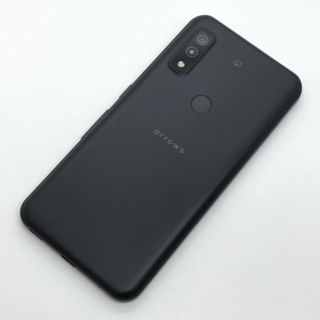 美品 arrows We FCG01 ブラック au SIMロック解除済 64GB 判定