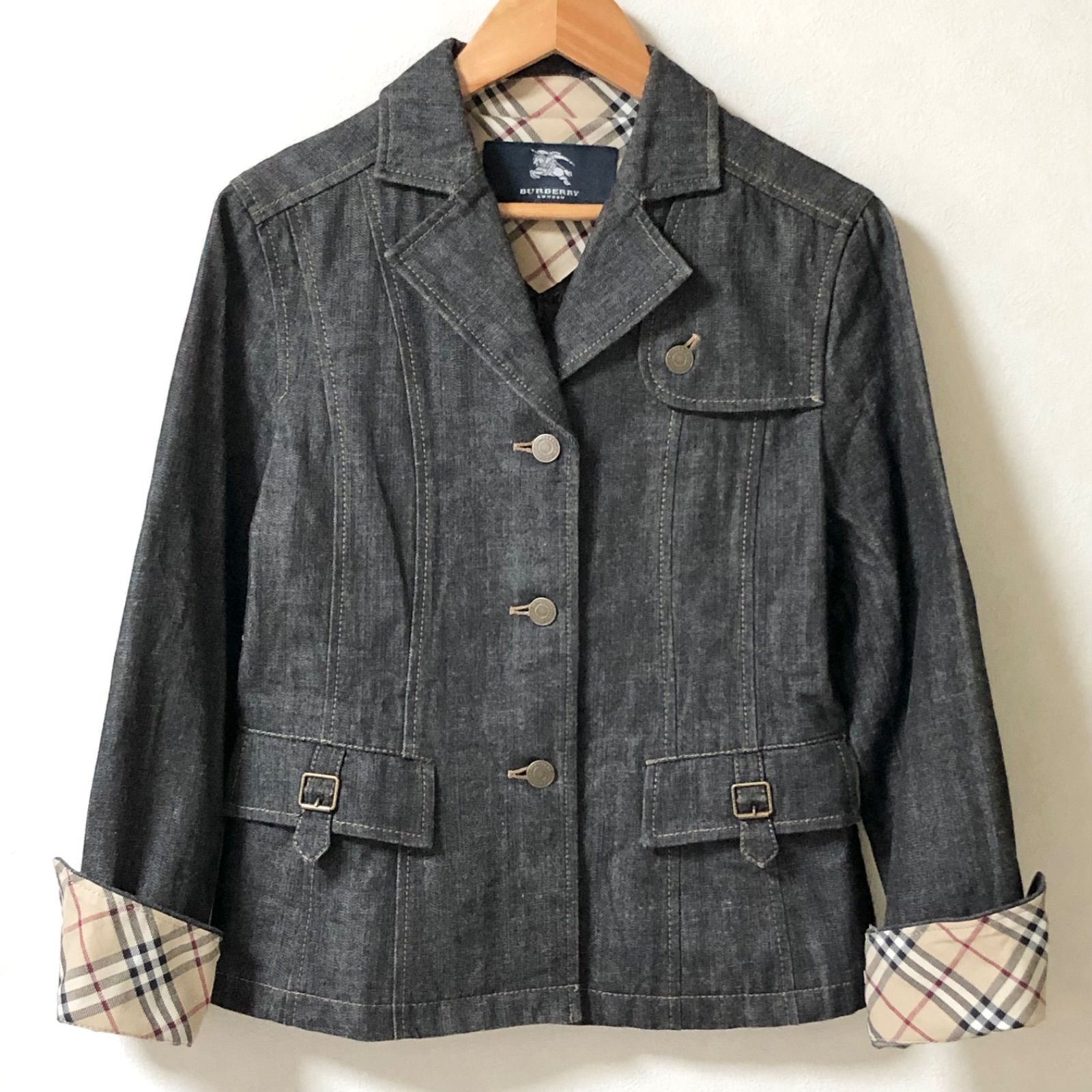 □極美品□BURBERRY LONDON バーバリーロンドン デニムジャケット キッズ150A(レディース換算だとS相当) ノバチェック ガンフラップ  ミリタリー 日本製 三陽商会 コットン ロゴ金ボタン グレー キッズorレディース カジュアル - メルカリ