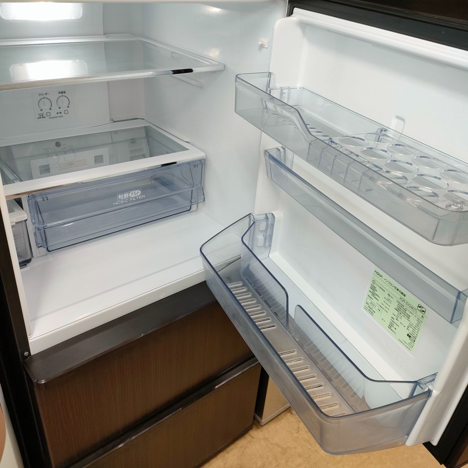 ◇AQUA 冷蔵庫 238L 2021年製 自動製氷 AQR-SV24K(T) - メルカリ