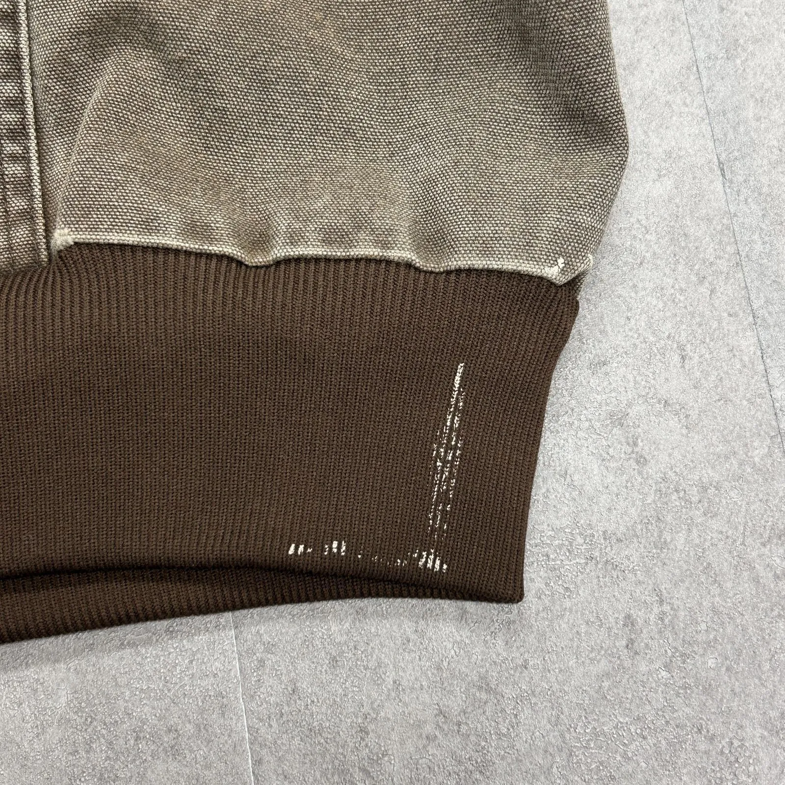 Carhartt J130 MOSダックアクティブジャケット 鬼フェードグランジ - メルカリ