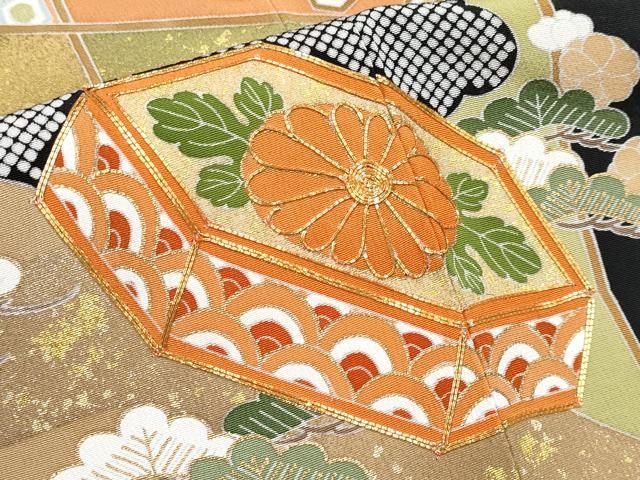 平和屋本店□極上 創業460年・千總 黒留袖 駒刺繍 貝桶宝尽くし吉祥文