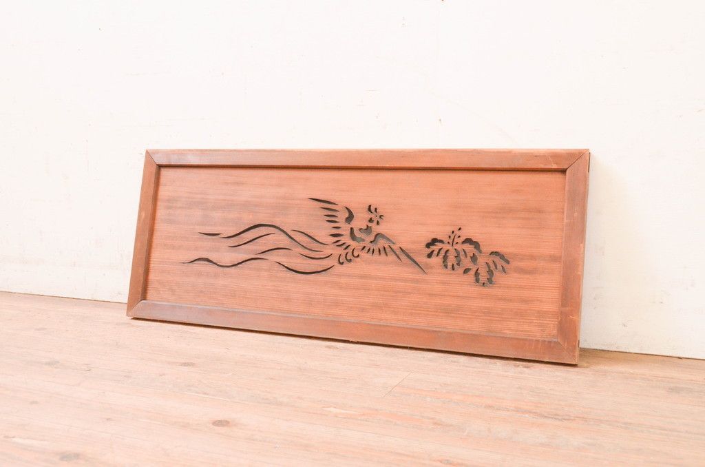 欄間らんま•古民家取壊し品 •松と鶴の手彫り彫刻•建具 「松」旧家より