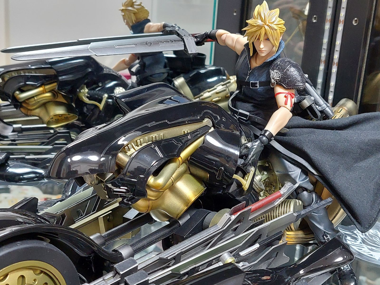 FF7 クラウド ストライフ フェンリル PLAY ARTS改 FINAL FANTASY VII ADVENT CHILDREN PLAY ARTS改 クラウド・スト