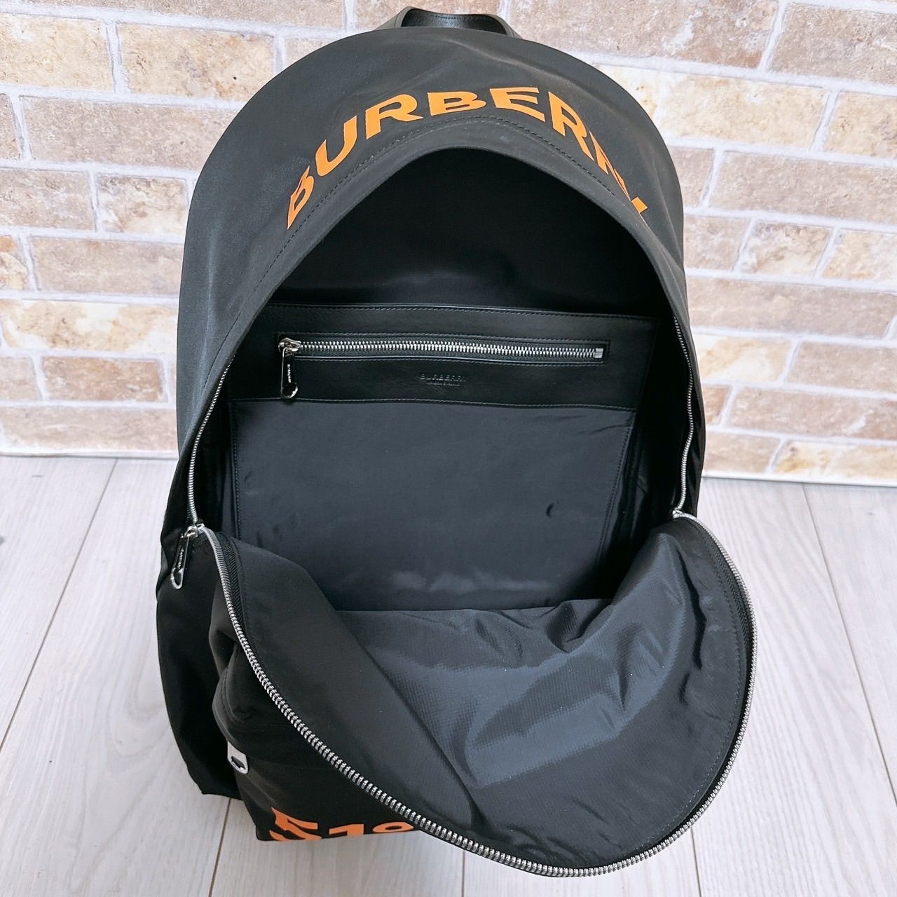 Burberry バーバリー