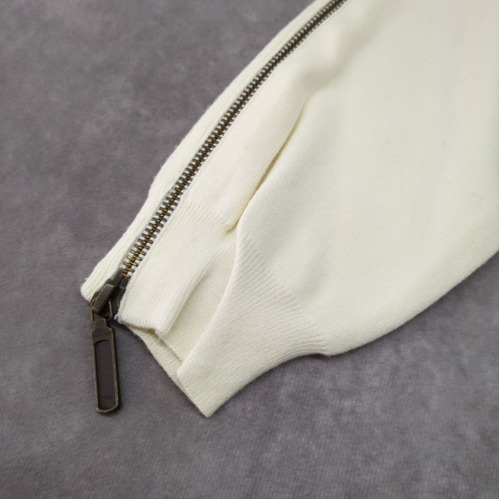 sheller シェリエ ZIPPER KNIT ジッパーニット Mサイズ - メルカリ