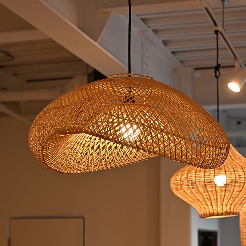 【引越しのため最終値下げ】ラタン　ランプシェード　ペンダントライト　新品未使用 引越しのため最終値下げ】ラタン ランプシェード ペンダント