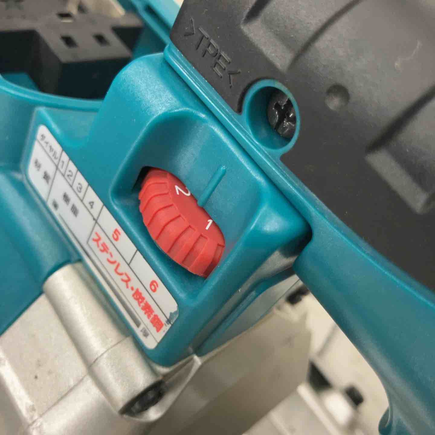 コードレスバンドソー PB180DZ