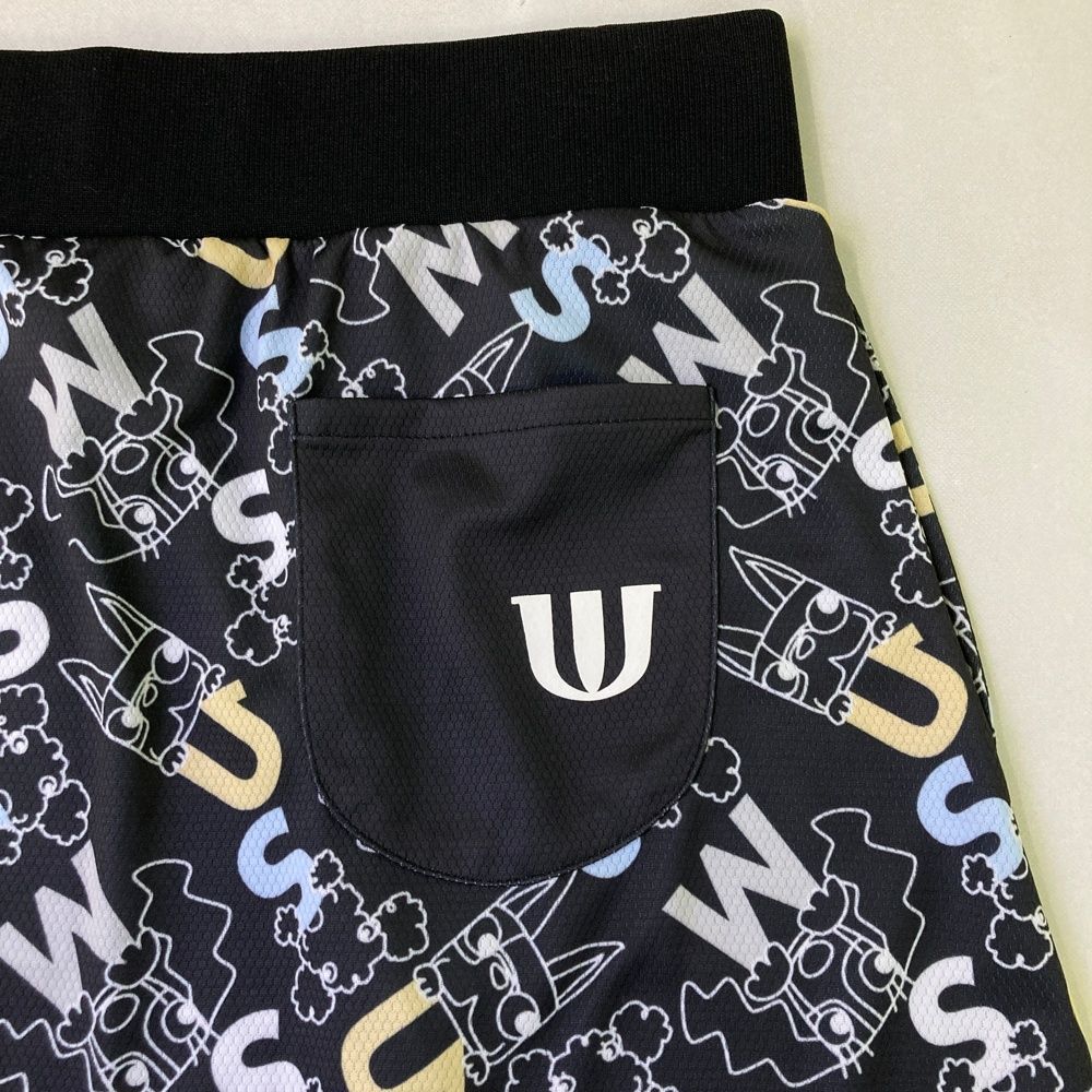 サイズ：44 M.U SPORTS エムユースポーツ ; バックロゴプリント スカート 総柄 ブラック系 [240101526703] ゴルフウェア レディース ストスト ゴルフ サイズ：44 M.U SPORTS エムユースポーツ ; バックロゴプリント