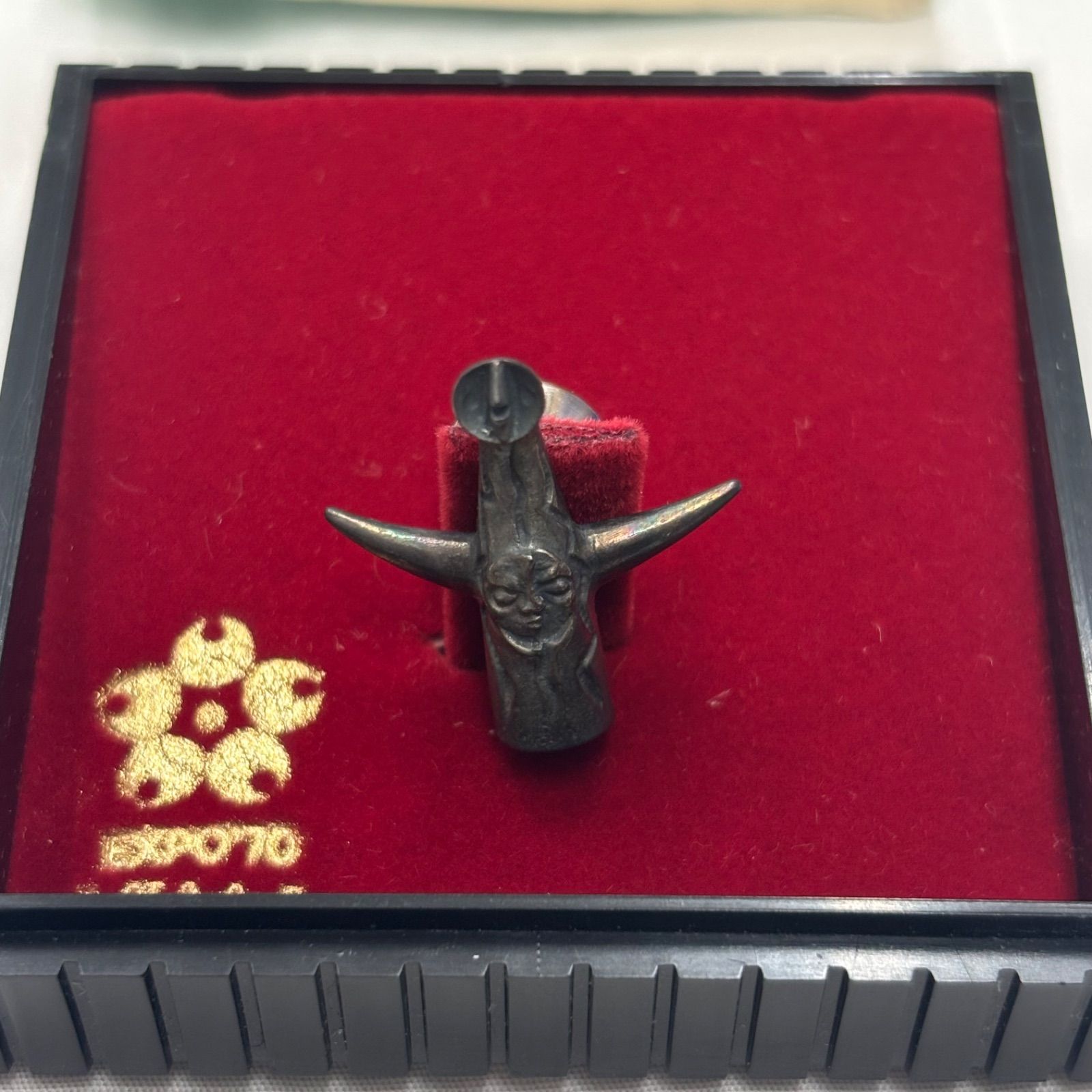 expo70 太陽の塔 K9 ミキモト×岡本太郎 タイタック 太陽の塔 タイピン ミキモト EXPO70 大阪万博 岡本太郎 - メルカリ