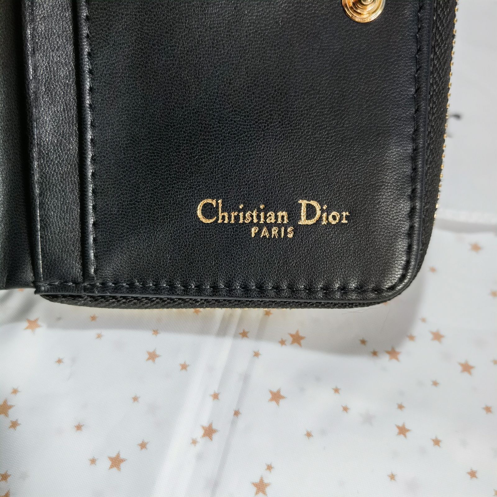 🌷︎人気の美品🌷︎DIOR ディオール 二つ折り財布 - メルカリ 