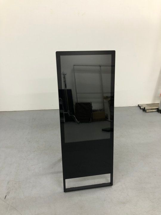 デジタルサイネージ 32型 スタンド付 液晶ディスプレイ A型スタンド W445mm×H1340mm 超薄型 リモコン付き 看板 デジタル 電子看板 電飾看板 店舗看板 立て看板 サイネージディスプレイ