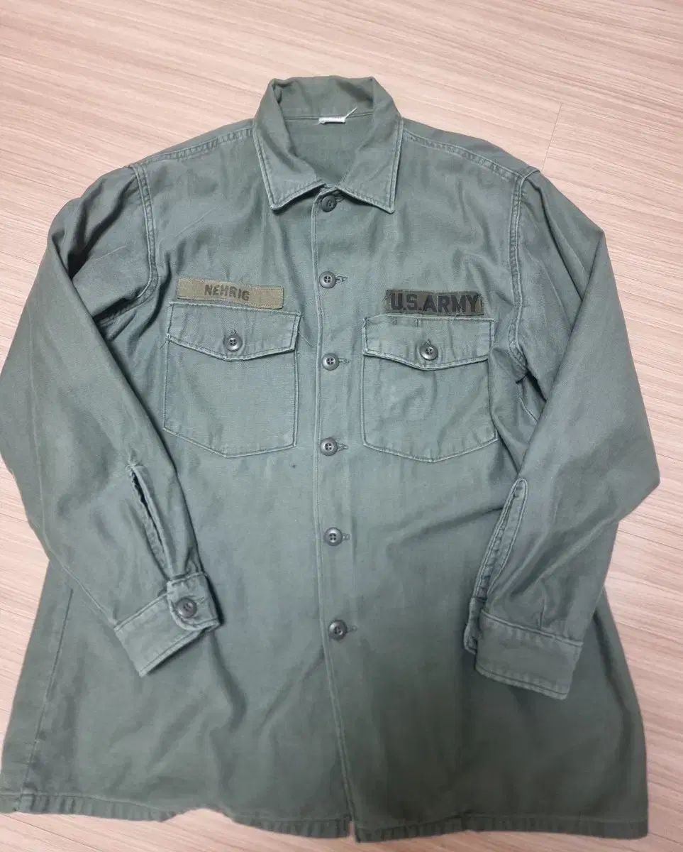 70 s og 107 シャツ