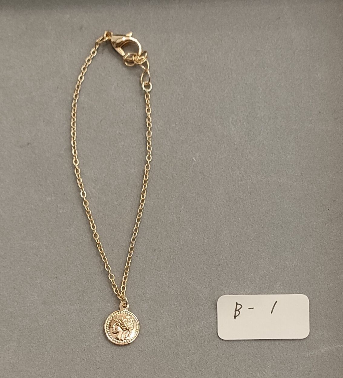 コインネックレス ぬいぐるみ用 マナト - メルカリ