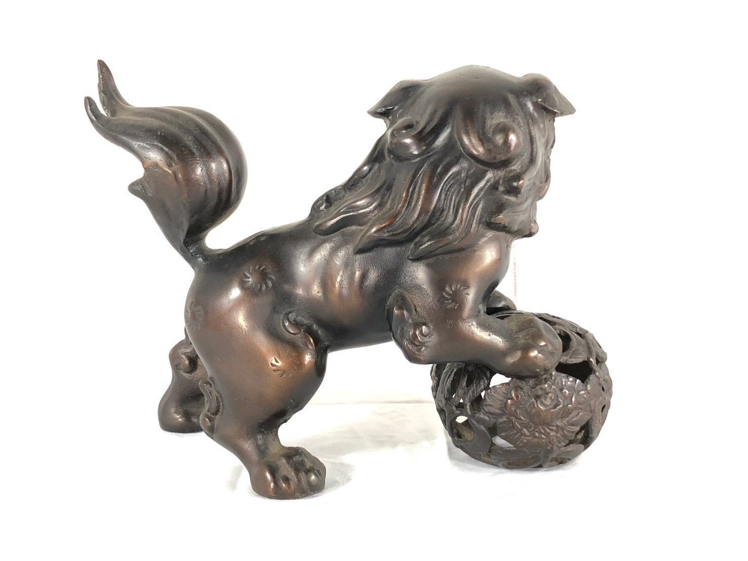 オブジェ】高岡銅器『玉獅子 中』鉄製 彫像 しし ライオン 聖獣