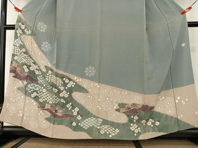 平和屋着物○十日町 名門 滝泰謹製 訪問着 絞り 舞花文 金彩 正絹 逸品  