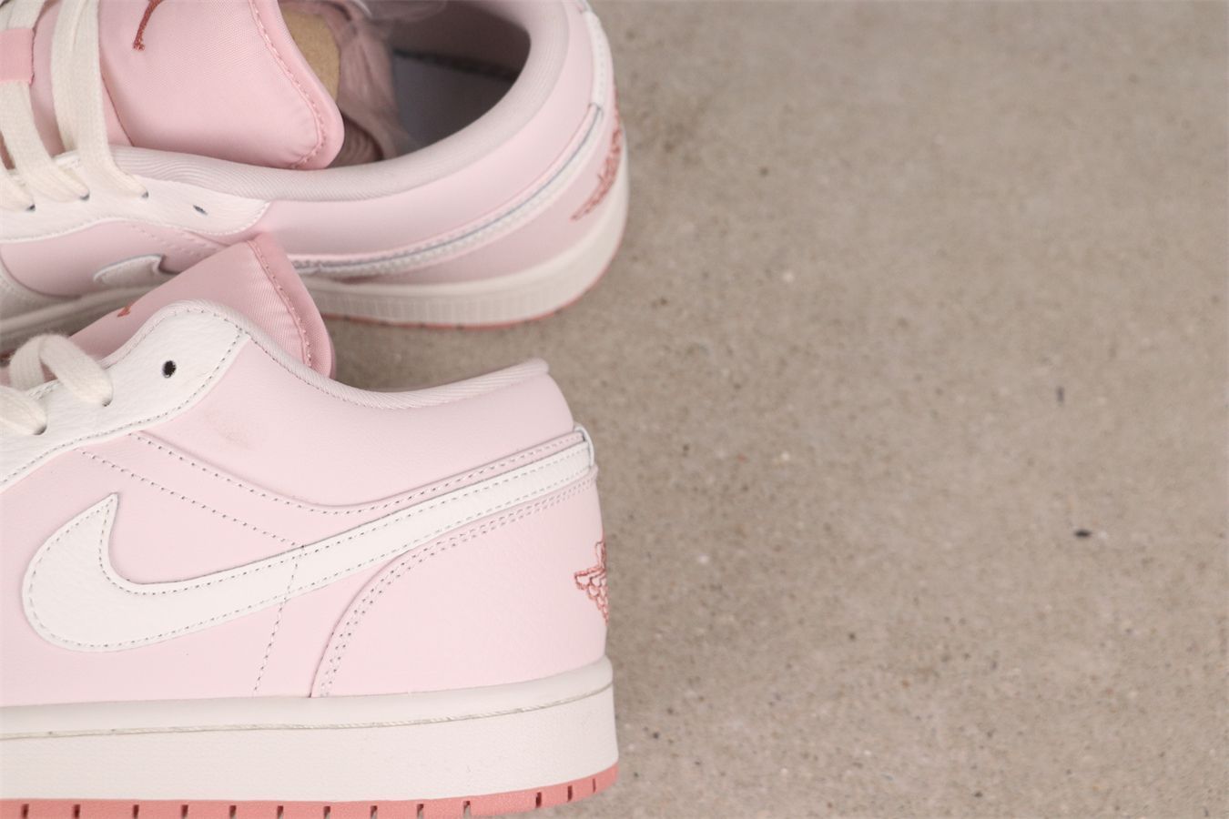 Jordan Air Jordan 1 Low White Pink IH0823-611 \u2014 оформить 