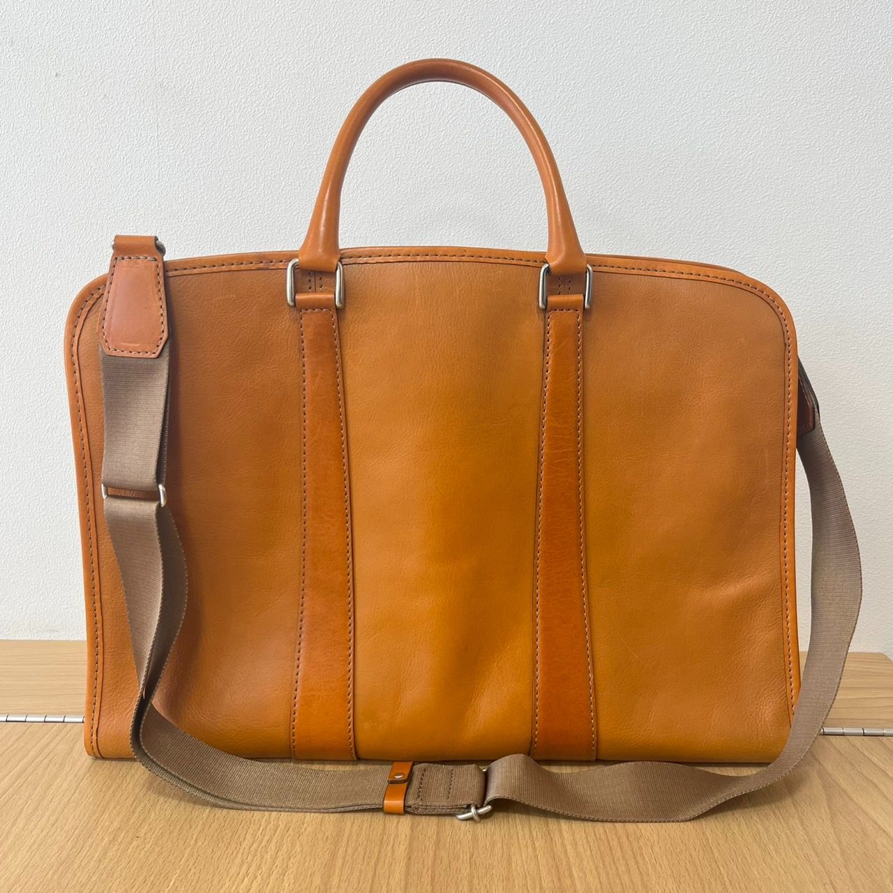 ボッテガヴェネタ☆極美品イントレチャートビジネスバッグ☆国内正規品 極 美品 袋付 ボッテガヴェネタ イントレチャート レザー ビジネス